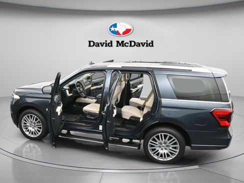 Used 2023 Ford Expedition Platinum RWD image 54