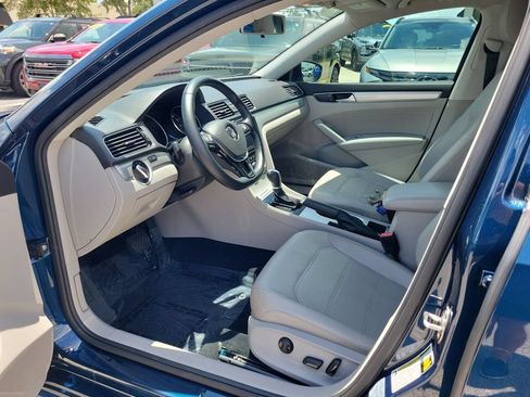 Used 2019 Volkswagen Passat 2.0T Wolfsburg w/ Wheels & Sunroof Package FWD image 19