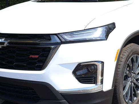 Certified 2023 Chevrolet Traverse RS w/ LPO, Floor Liner Package image 3