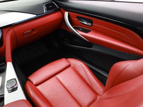 Used 2020 BMW 430i xDrive Coupe w/ M Sport Package AWD/4WD image 25