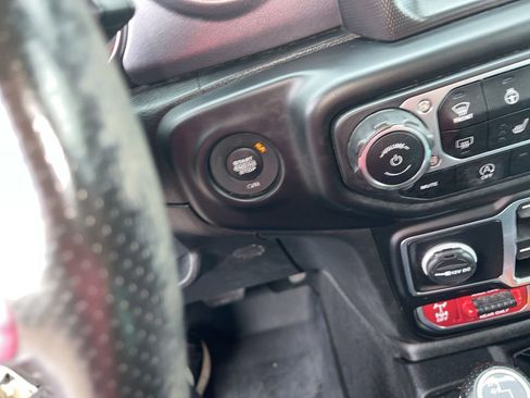 Used 2020 Jeep Gladiator Mojave image 16