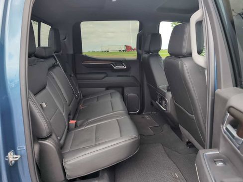 Used 2024 GMC Sierra 1500 Denali w/ Technology Package AWD/4WD image 29
