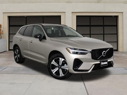 New 2025 Volvo XC60 T8 Core w/ Protection Package Premier image 19