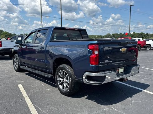 Used 2022 Chevrolet Silverado 1500 LT RWD image 8