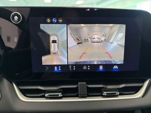 New 2026 Chevrolet Equinox LT FWD image 19