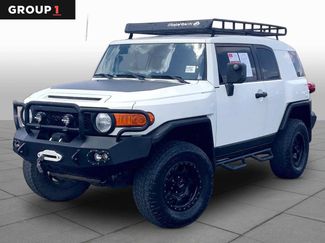 Used 2014 Toyota FJ Cruiser 4WD w/ Upgrade Package video 1