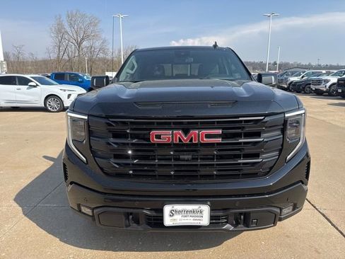 New 2026 GMC Sierra 1500 Elevation w/ Elevation Premium Package AWD/4WD image 11