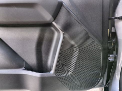 New 2025 Chevrolet Colorado LT w/ LT Convenience Package image 24