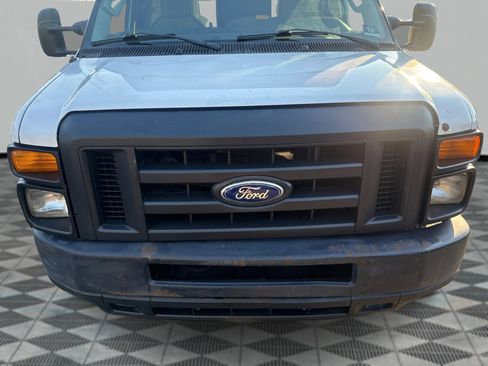 Used 2013 Ford E-350 and Econoline 350 Super Duty RWD image 14