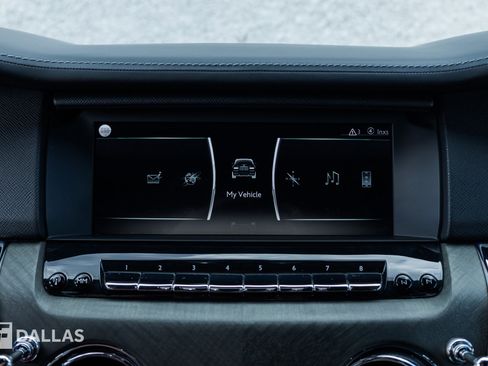 Used 2020 Rolls-Royce Cullinan AWD/4WD image 25