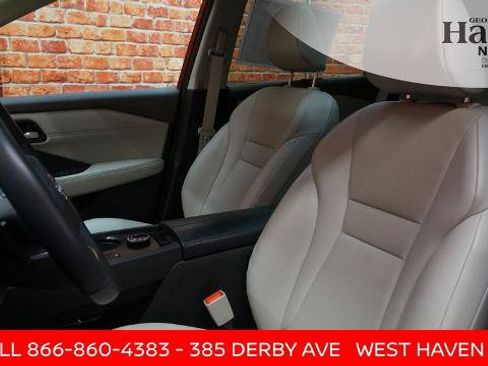 Certified 2024 Nissan Rogue SV w/ SV Premium Package AWD/4WD image 10