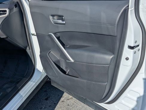 Used 2025 Toyota Corolla Cross AWD Hybrid image 13