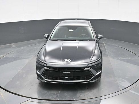 Used 2025 Hyundai Sonata SE FWD image 24