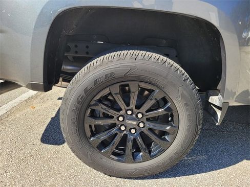 Used 2022 GMC Canyon Elevation image 22
