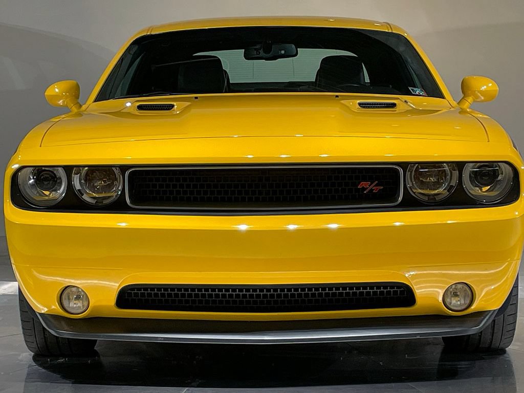 Used 2012 Dodge Challenger R/T RWD image 6