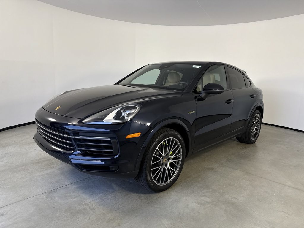 Certified 2023 Porsche Cayenne Platinum Edition AWD/4WD image 1