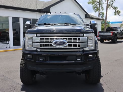 Used 2019 Ford F450 Platinum w/ Platinum Ultimate Package image 3