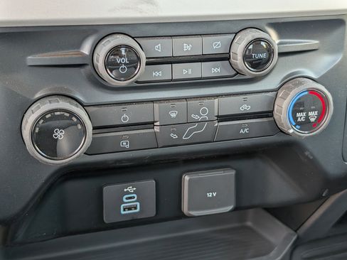 New 2023 Ford F550 XL image 17