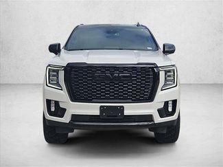 Used 2023 GMC Yukon XL SLT video 2