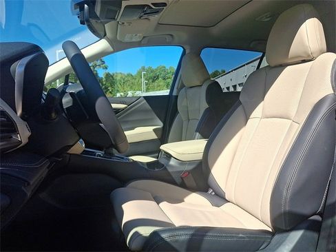 New 2025 Subaru Outback Limited image 6