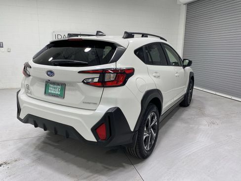 Used 2024 Subaru Crosstrek 2.0i Premium AWD/4WD image 8