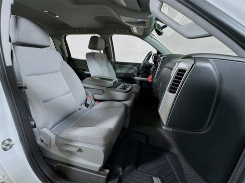 Used 2018 Chevrolet Silverado 1500 LT w/ Texas Edition image 24