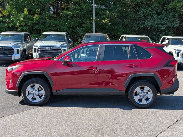 Used 2023 Toyota RAV4 XLE w/ Convenience Package FWD image 4