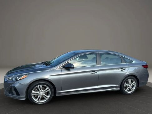 Used 2019 Hyundai Sonata SEL FWD image 2