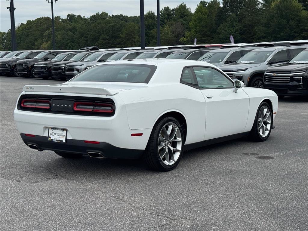 Used 2022 Dodge Challenger GT RWD image 3