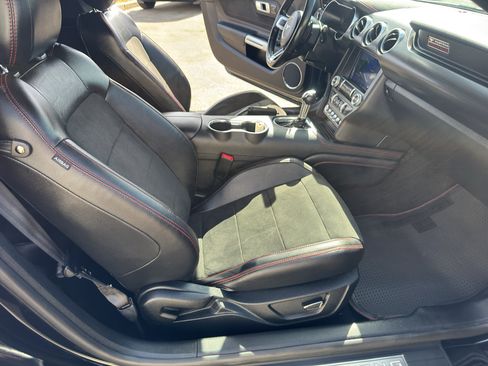 Used 2019 Ford Mustang GT Premium w/ Equipment Group 401A RWD image 20