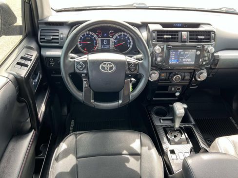 Used 2019 Toyota 4Runner TRD Off-Road AWD/4WD image 23
