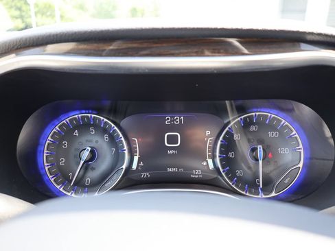 Used 2023 Chrysler Pacifica Limited w/ Uconnect Theater Family Group AWD/4WD image 19