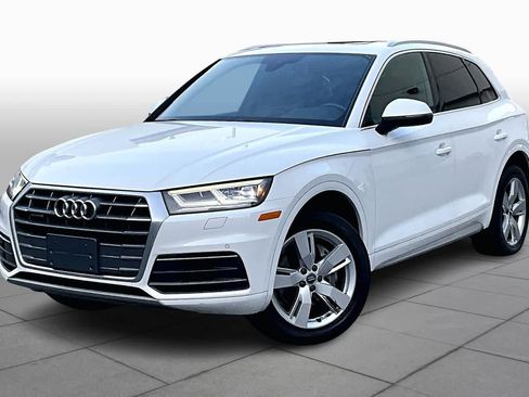 Used 2018 Audi Q5 2.0T Premium Plus w/ Premium Plus Package image 1
