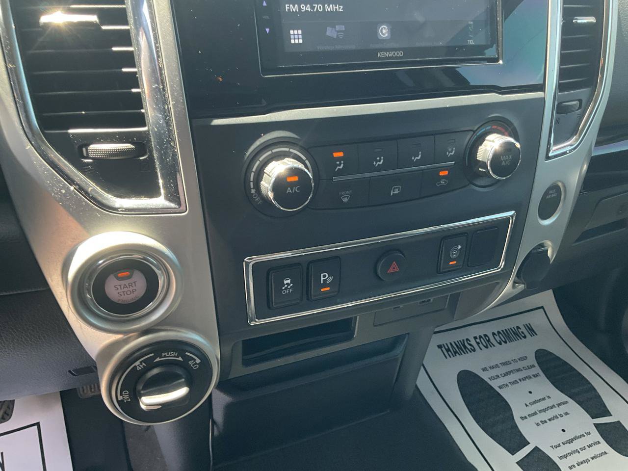 Used 2021 Nissan Titan SV AWD/4WD image 22