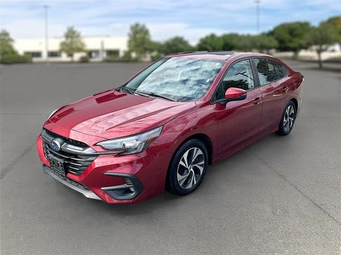 Used 2024 Subaru Legacy Premium image 3