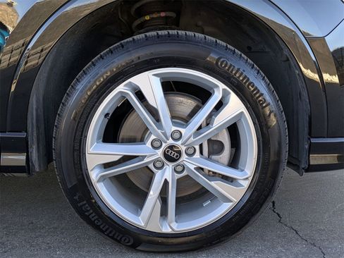 Used 2023 Audi Q3 2.0T Premium w/ Convenience Package image 27