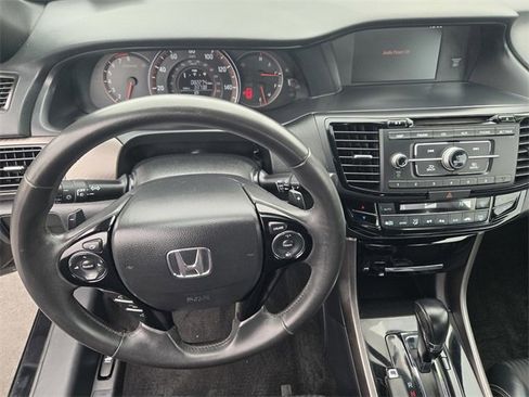 Used 2016 Honda Accord Sport image 24