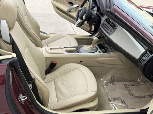 Used 2004 BMW Z4 3.0i RWD image 31