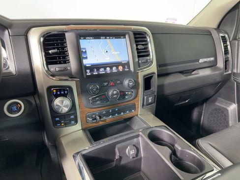 Used 2013 RAM 1500 Laramie w/ Convenience Group image 25
