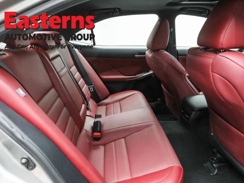 Used 2018 Lexus IS 300 AWD image 23