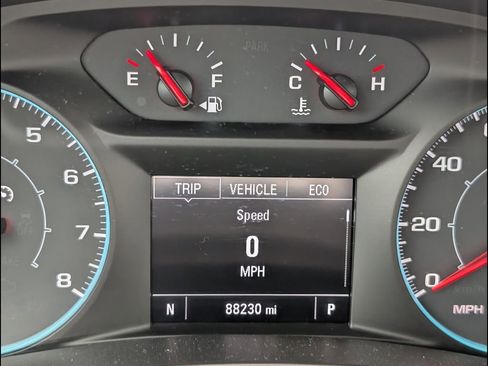 Used 2022 Chevrolet Equinox LS AWD/4WD image 10