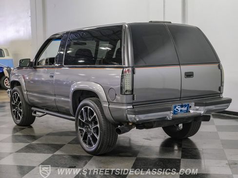 Used 1995 Chevrolet Tahoe 4WD 2-Door image 7