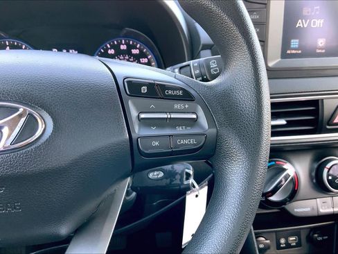 Used 2019 Hyundai Kona SE FWD image 23
