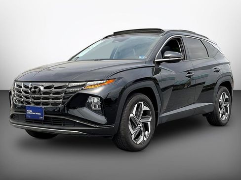 Certified 2023 Hyundai Tucson Limited AWD/4WD image 3