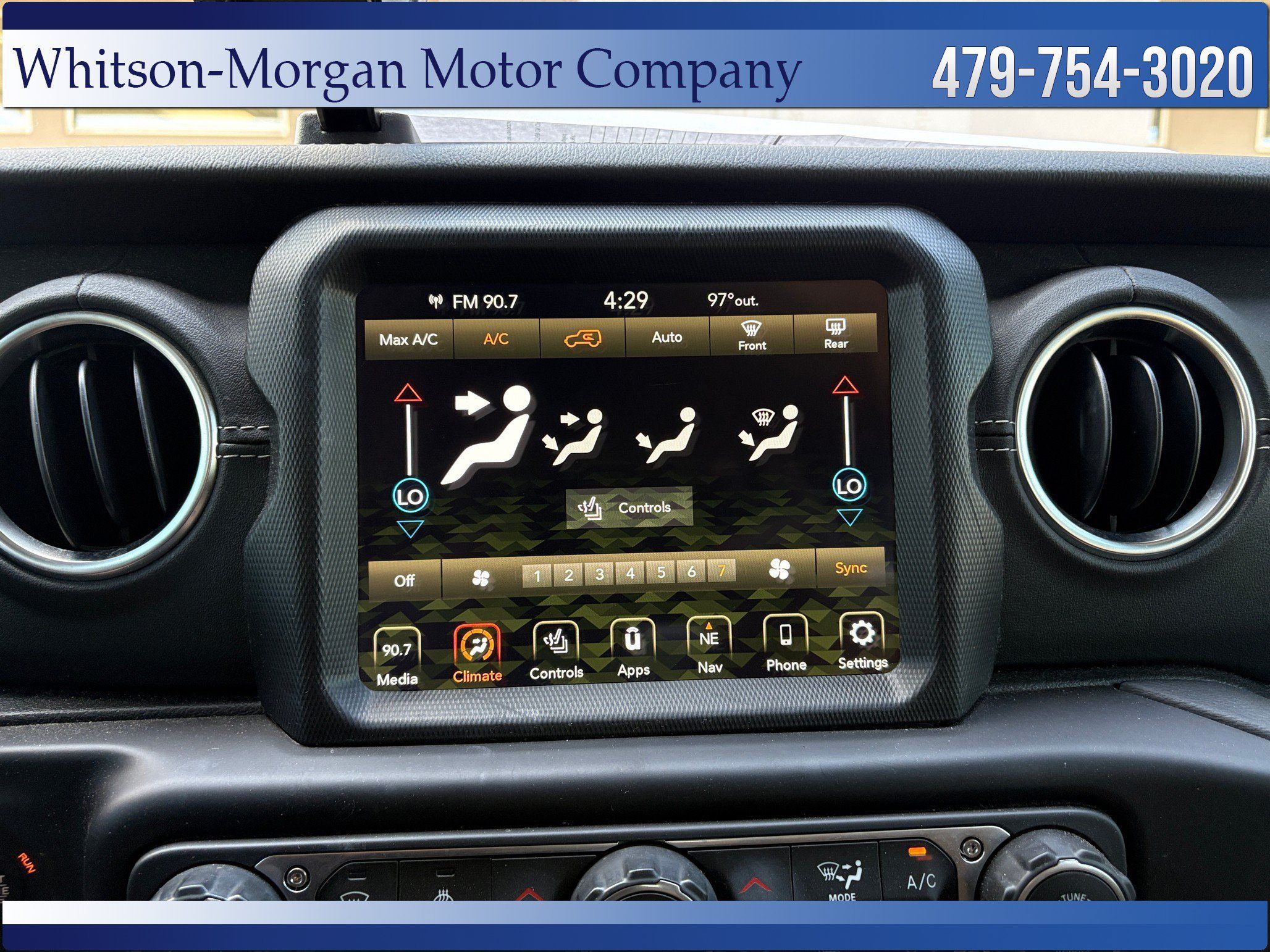 Used 2022 Jeep Wrangler Unlimited Sahara w/ LED Lighting Group AWD/4WD image 25