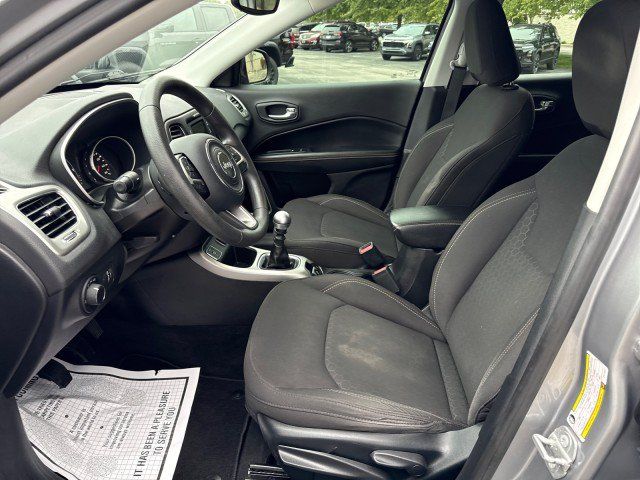 Used 2018 Jeep Compass Sport FWD image 15
