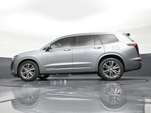 Certified 2023 Cadillac XT6 Premium Luxury w/ Technology Package FWD image 21