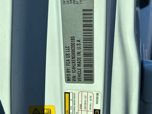 Used 2022 Jeep Wrangler Unlimited Sahara image 31