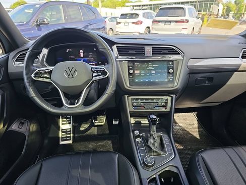 Used 2024 Volkswagen Tiguan SE R-Line AWD/4WD image 12