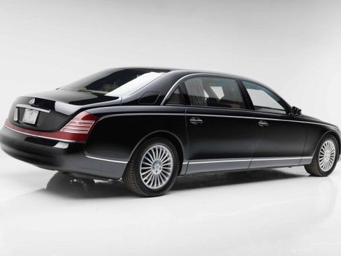 Used 2012 Maybach 62 RWD image 11